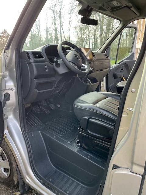 Furgoneta para caballos STX Master 2022 2022 De segunda mano