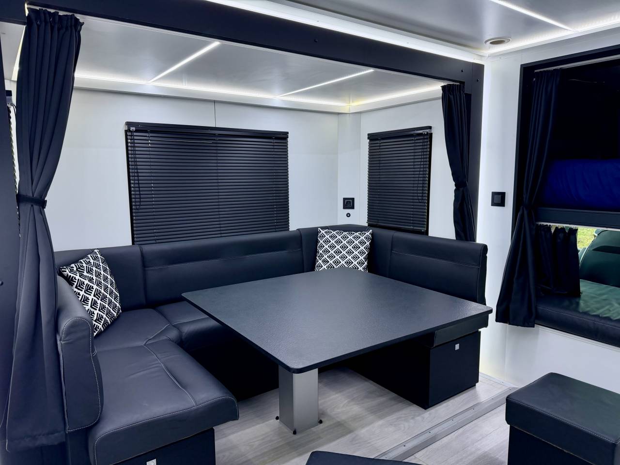 Cami&oacute;n para caballos Theault Elegance 2019 De segunda mano