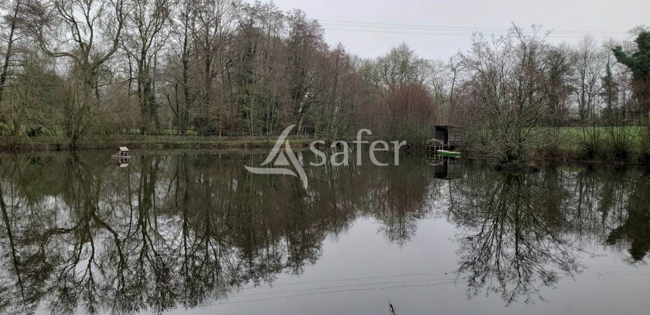 Propiedad rural En venta Vend&eacute;e