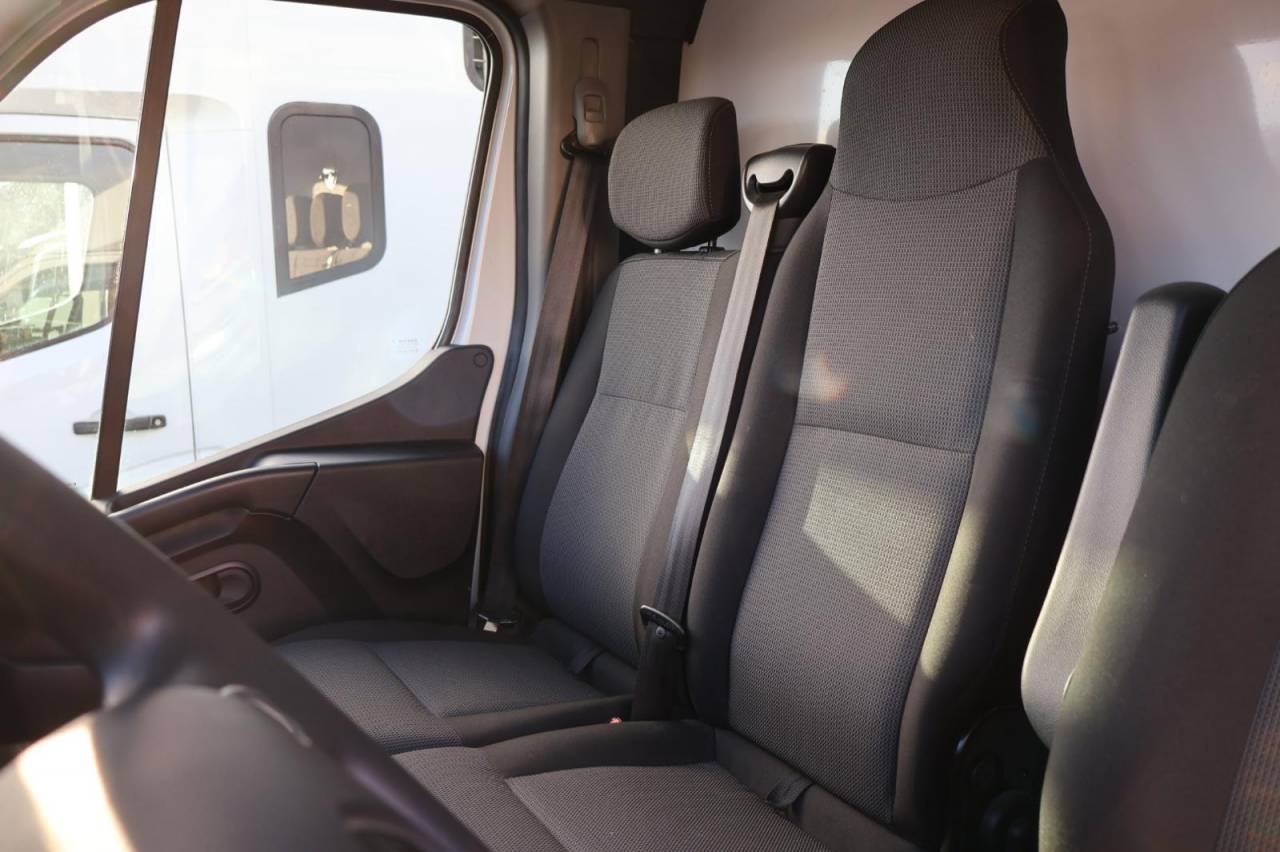 Furgoneta para caballos Cavalcar MASTER CAVALCAR 2022 De segunda mano