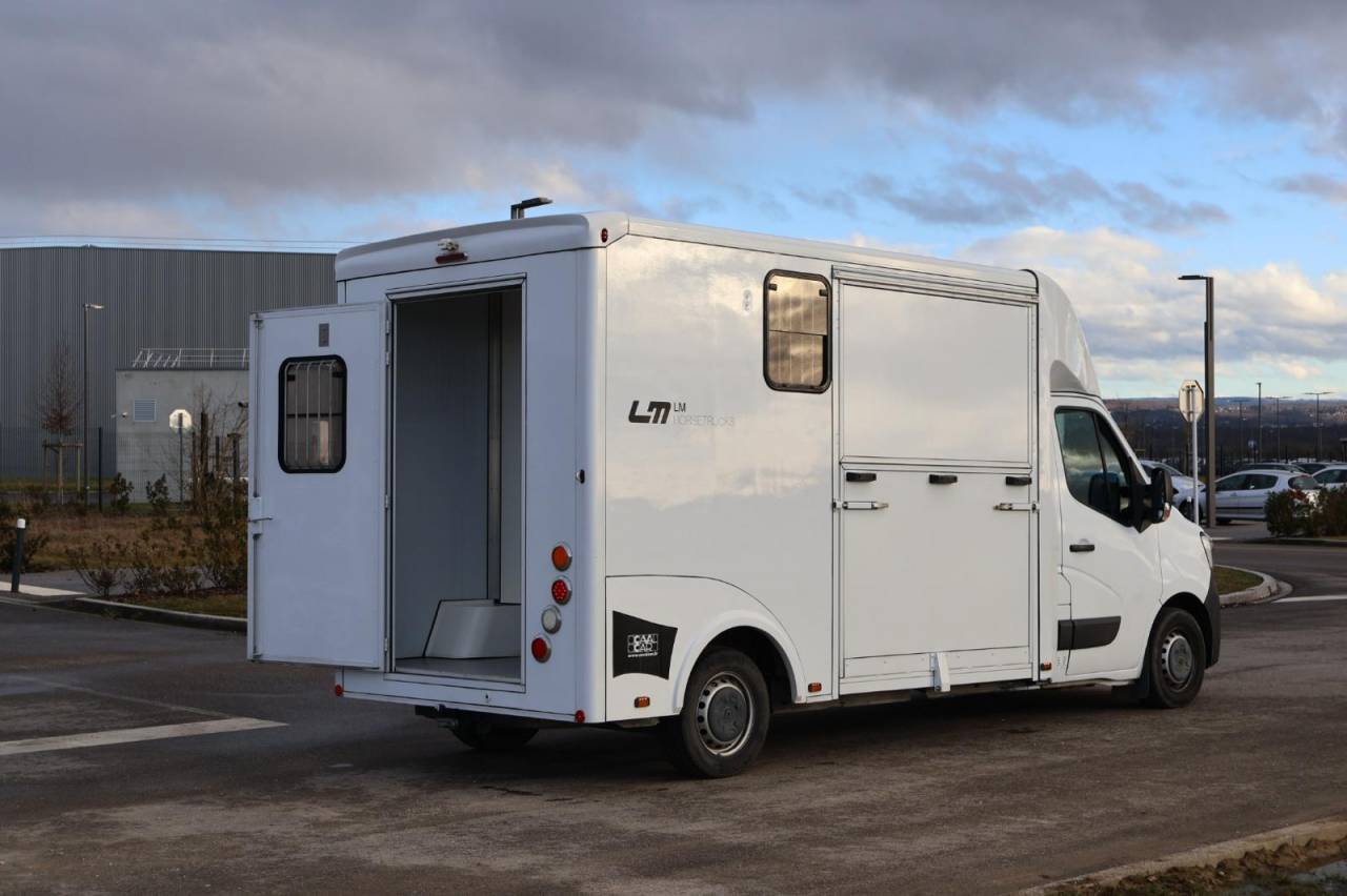 Furgoneta para caballos Cavalcar MASTER CAVALCAR 2022 De segunda mano