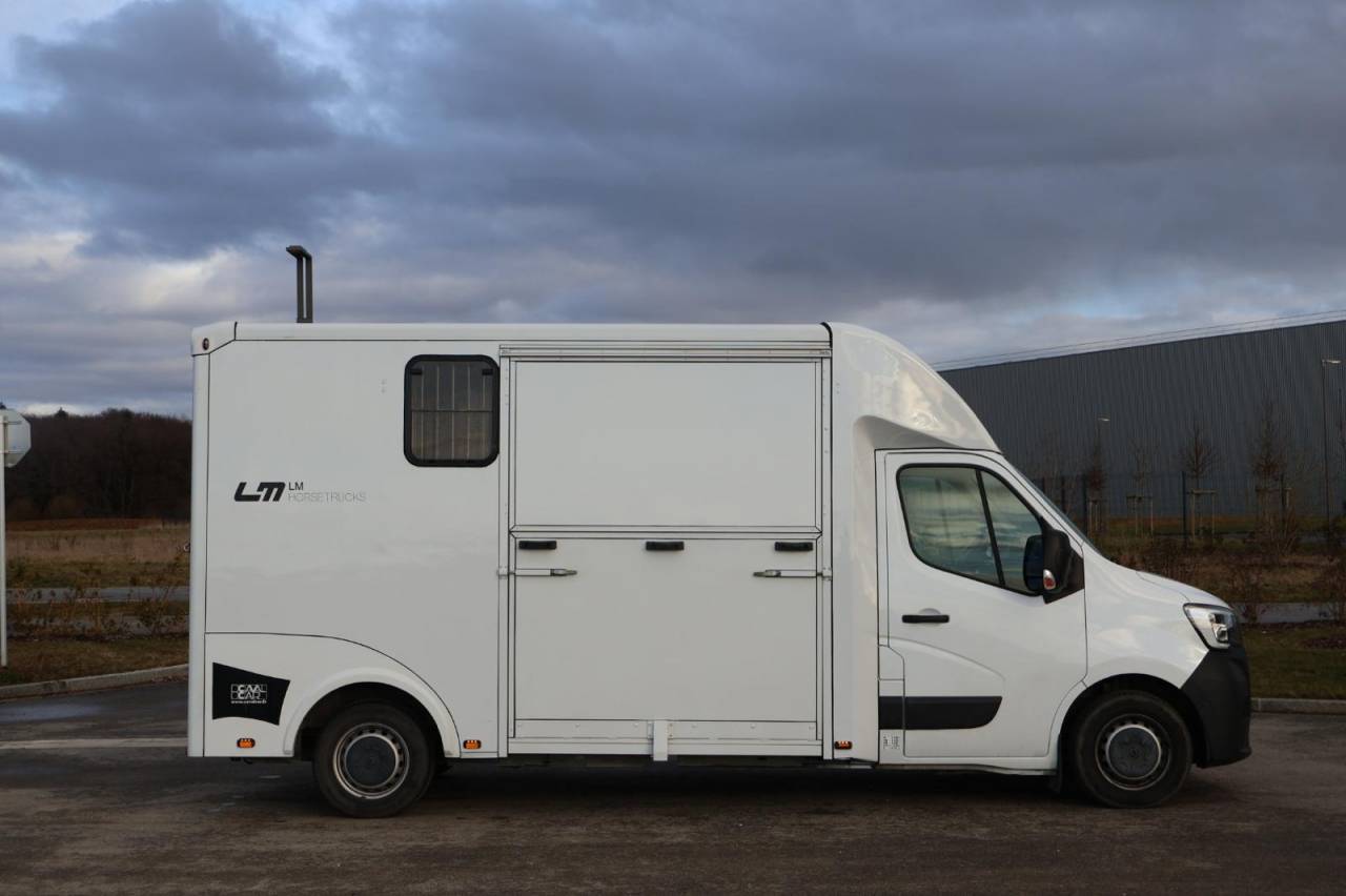 Furgoneta para caballos Cavalcar MASTER CAVALCAR 2022 De segunda mano