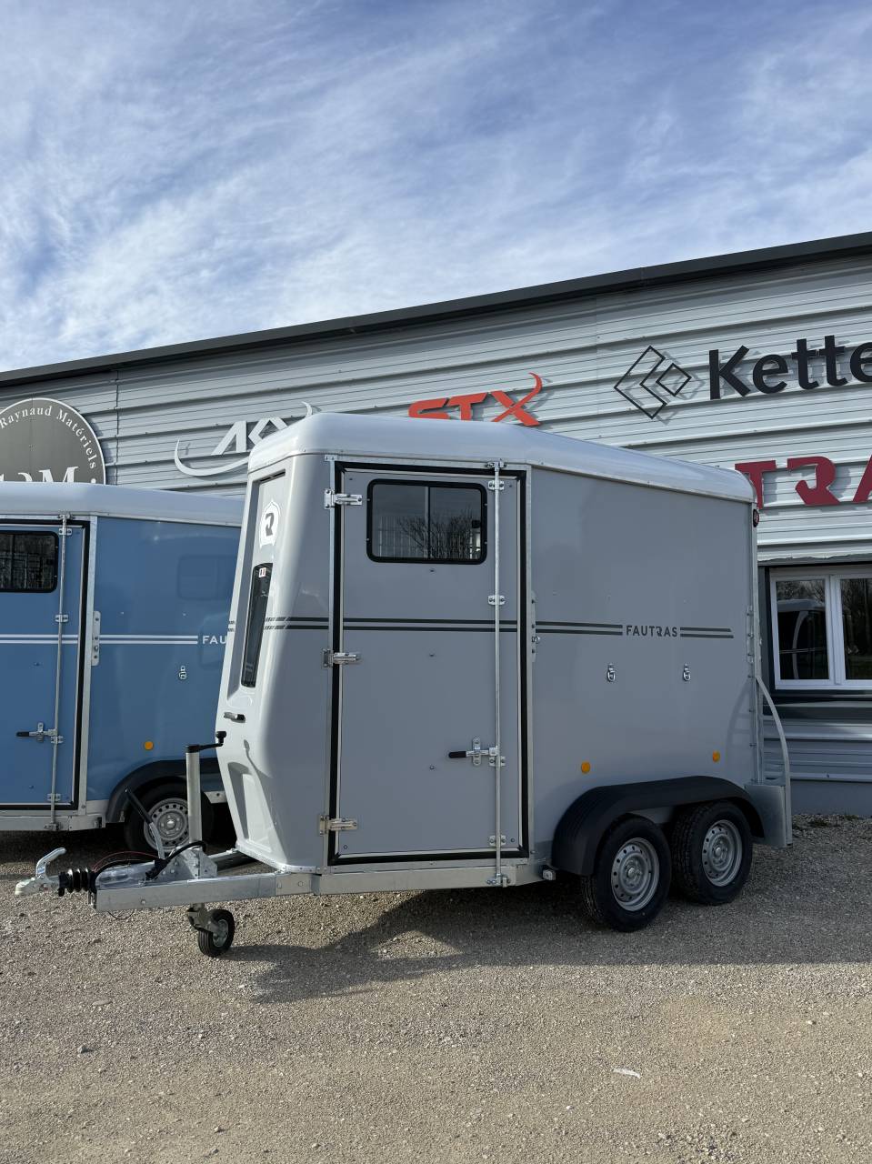 Van caballos Fautras PROVAN CLASSIC 2 Caballos 2026 Nuevo