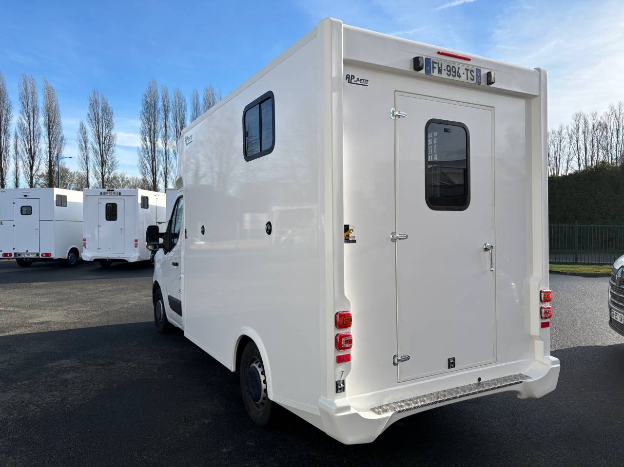 Furgoneta para caballos AP Petit Interstar  2025 Nuevo