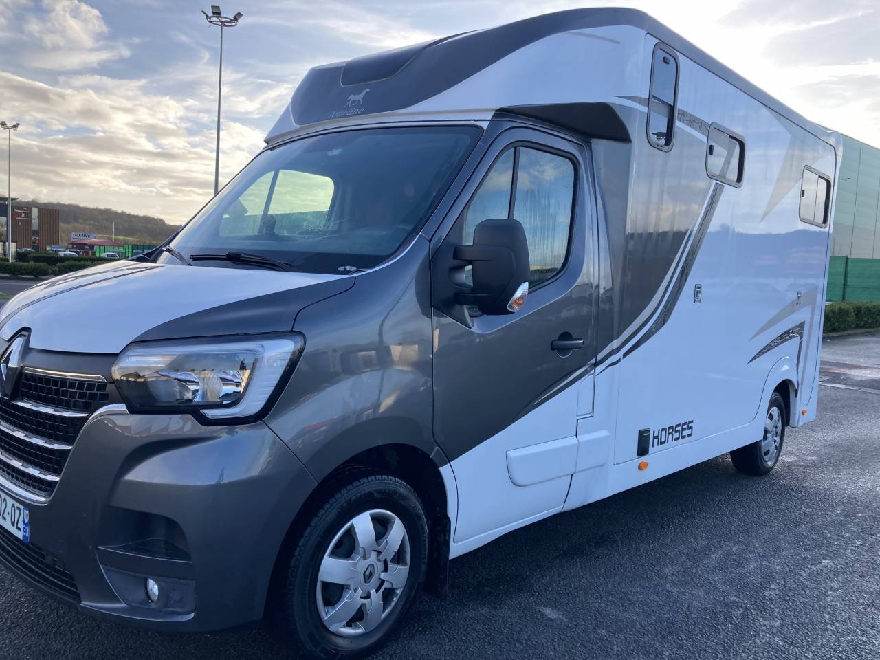 Furgoneta para caballos Ameline Master 3  2021 De segunda mano