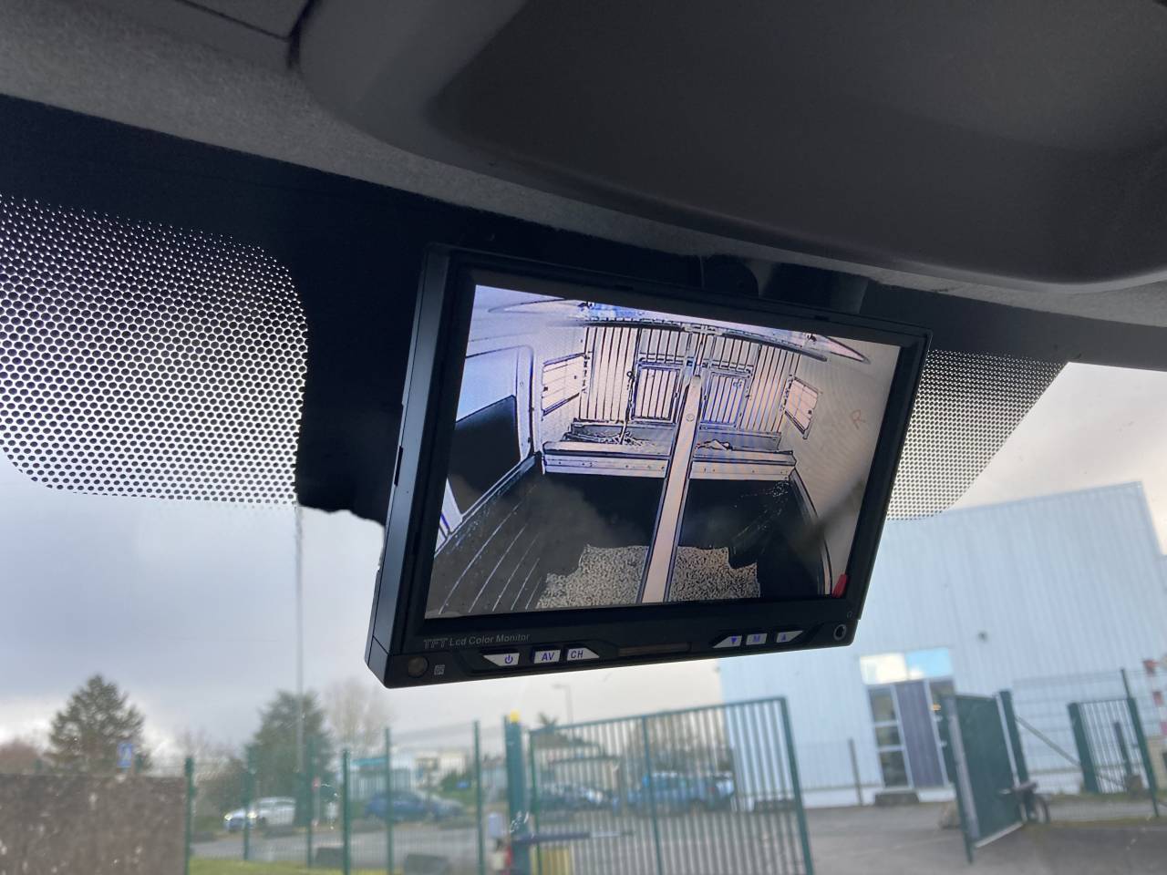 Furgoneta para caballos Ameline Master 3  2021 De segunda mano