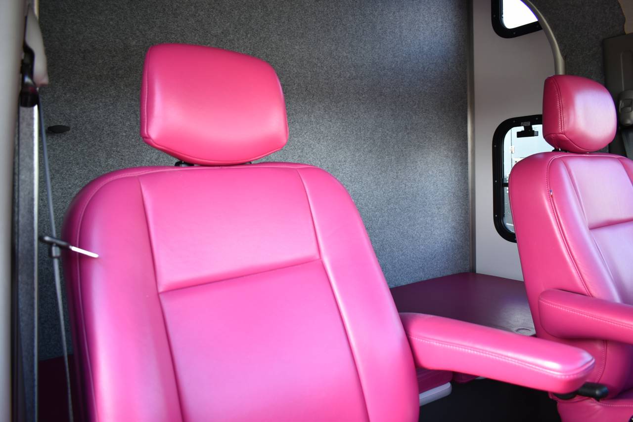 Furgoneta para caballos Laissac Utilitaires Master 2021 De segunda mano