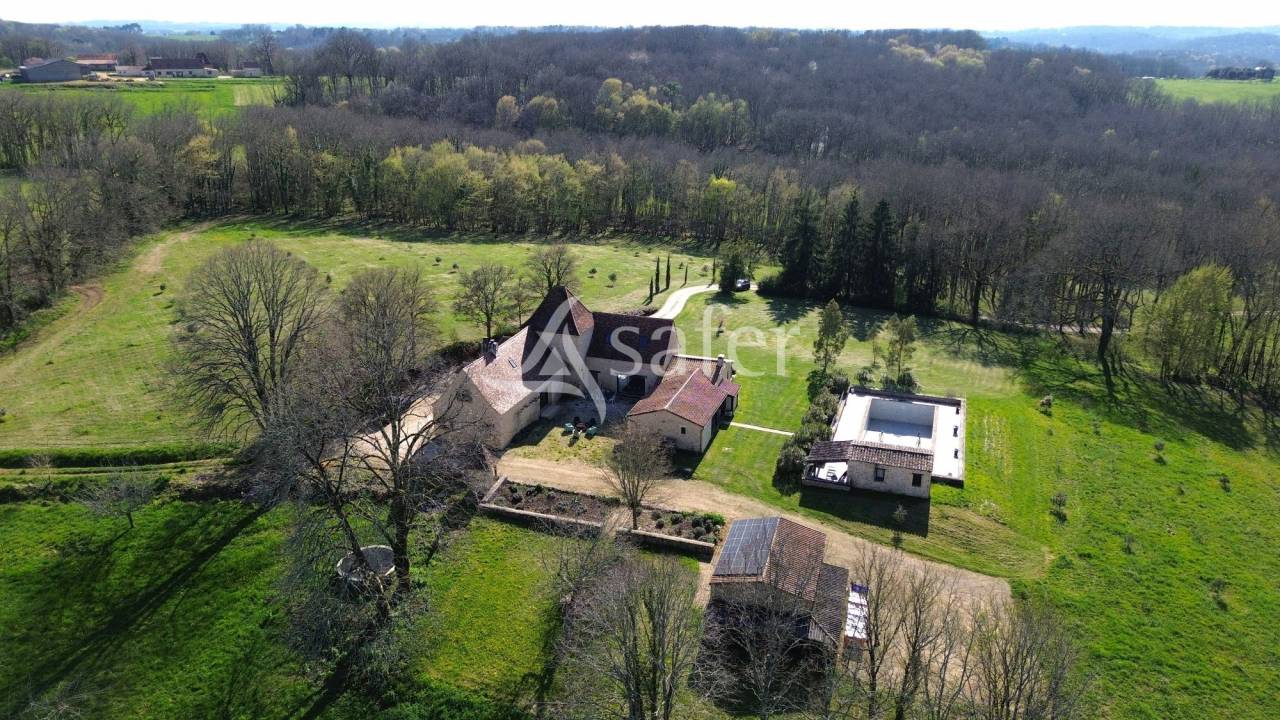 Explotaci&oacute;n agr&iacute;cola En venta Dordo&ntilde;a