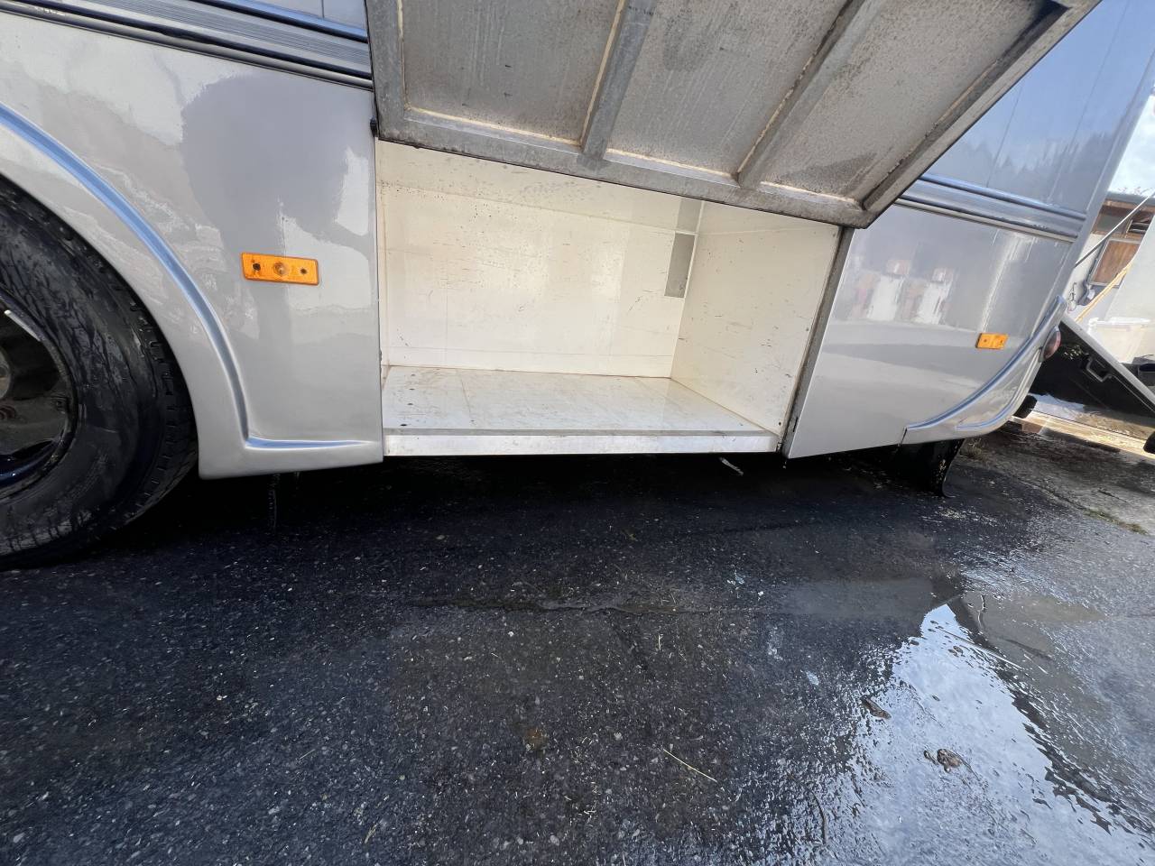 Cami&oacute;n para caballos Mercedes Atego 2004 De segunda mano