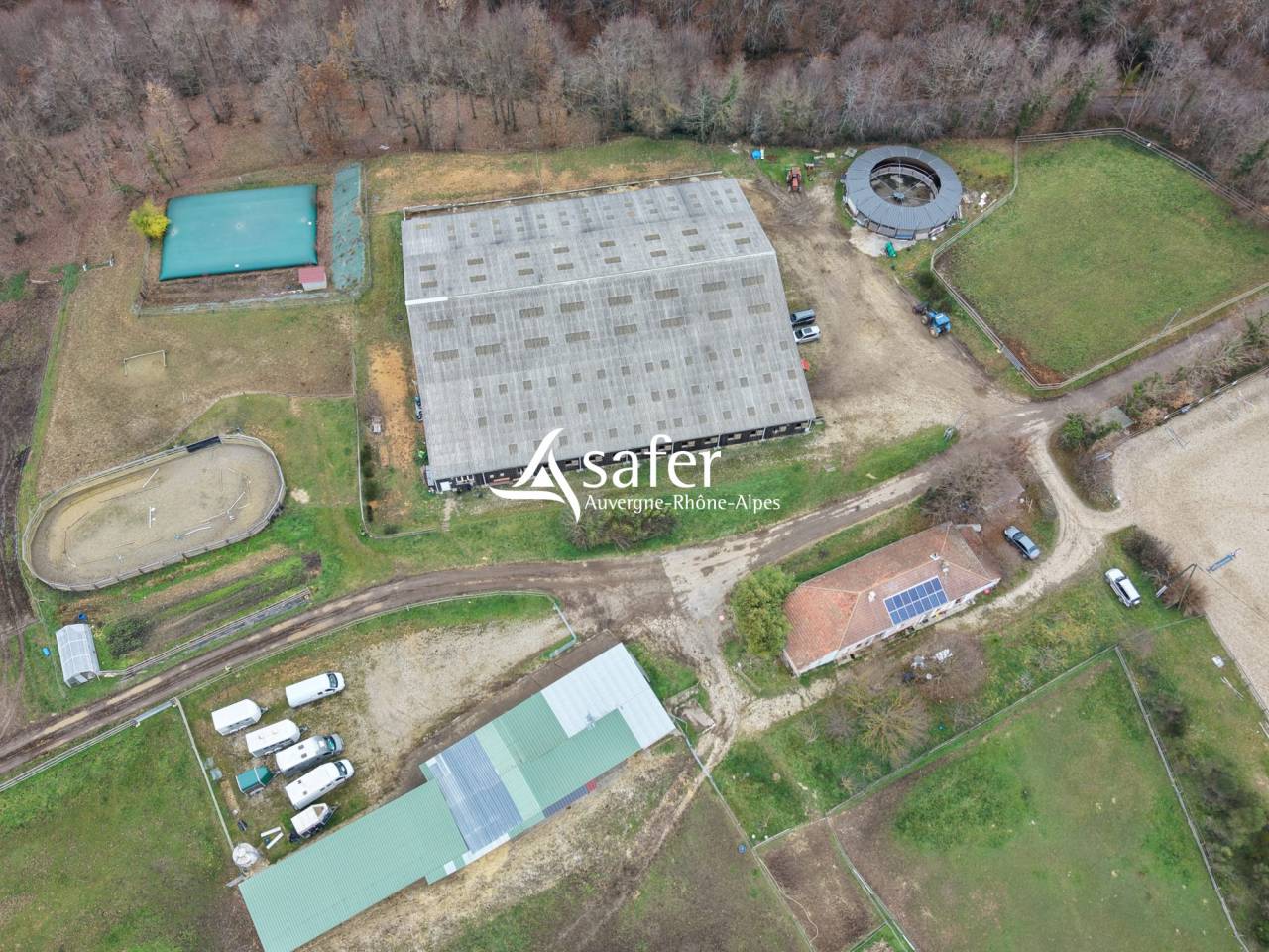 Propiedad ecuestre En venta Dr&ocirc;me