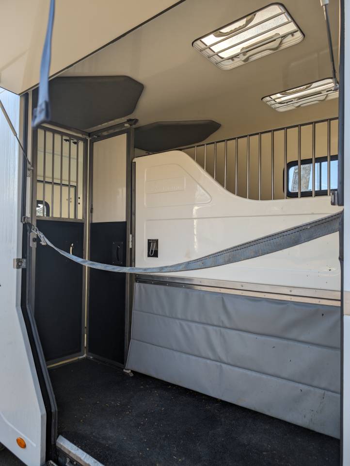 Furgoneta para caballos Ameline HARAS 3 PLACES RENAULT MASTER 2016 De segunda mano