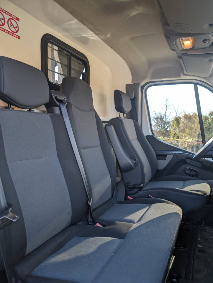 Furgoneta para caballos Ameline HARAS 3 PLACES RENAULT MASTER 2016 De segunda mano