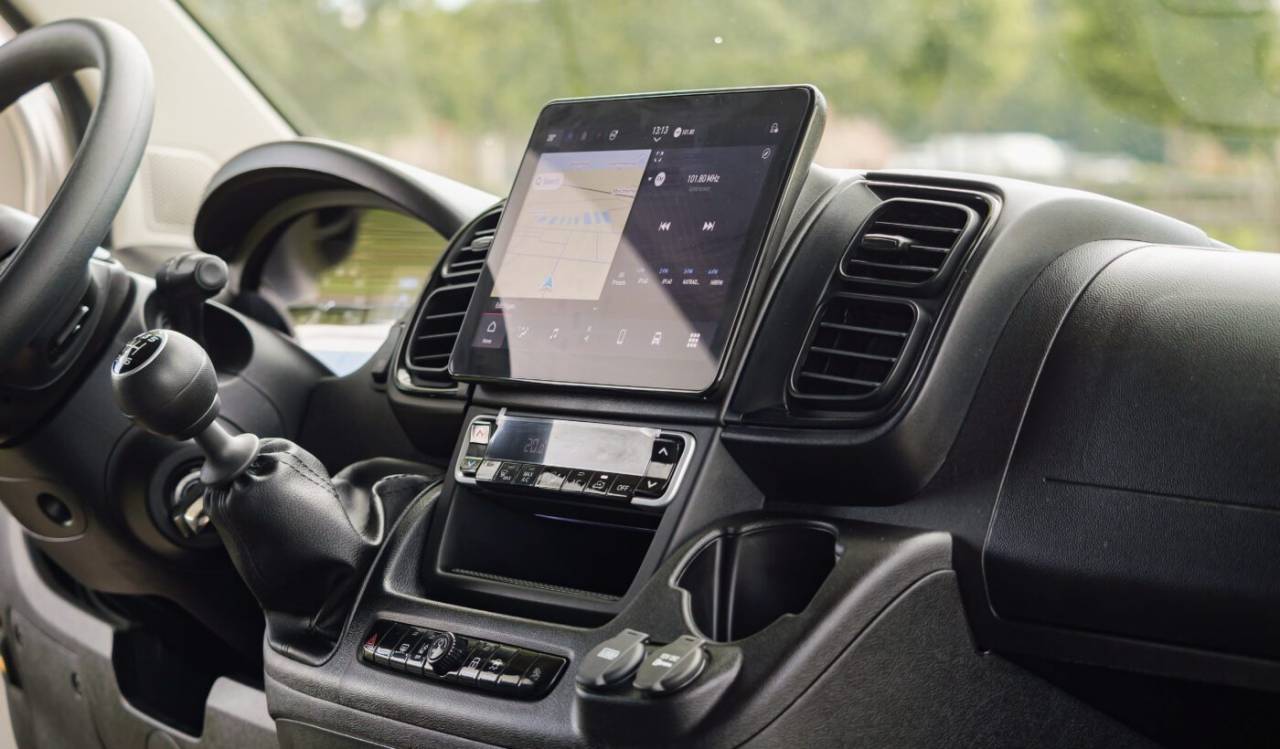 Furgoneta para caballos AKX Akx stallion 2026 Nuevo