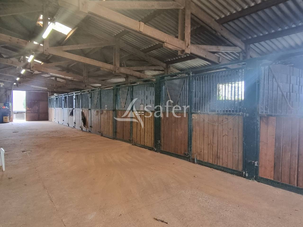 Explotaci&oacute;n agr&iacute;cola En venta Lot