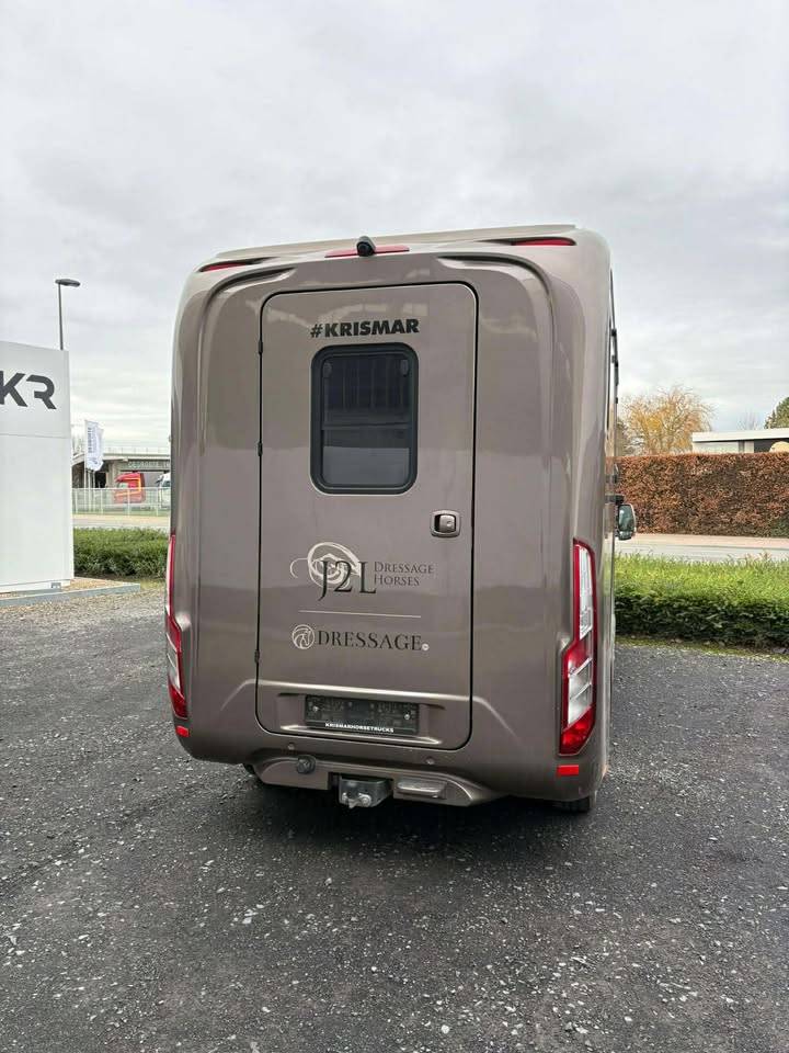 Furgoneta para caballos Krismar  2020 De segunda mano