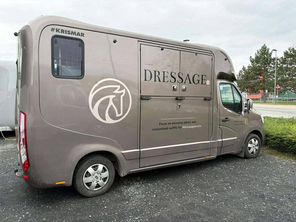 Furgoneta para caballos Krismar  2020 De segunda mano