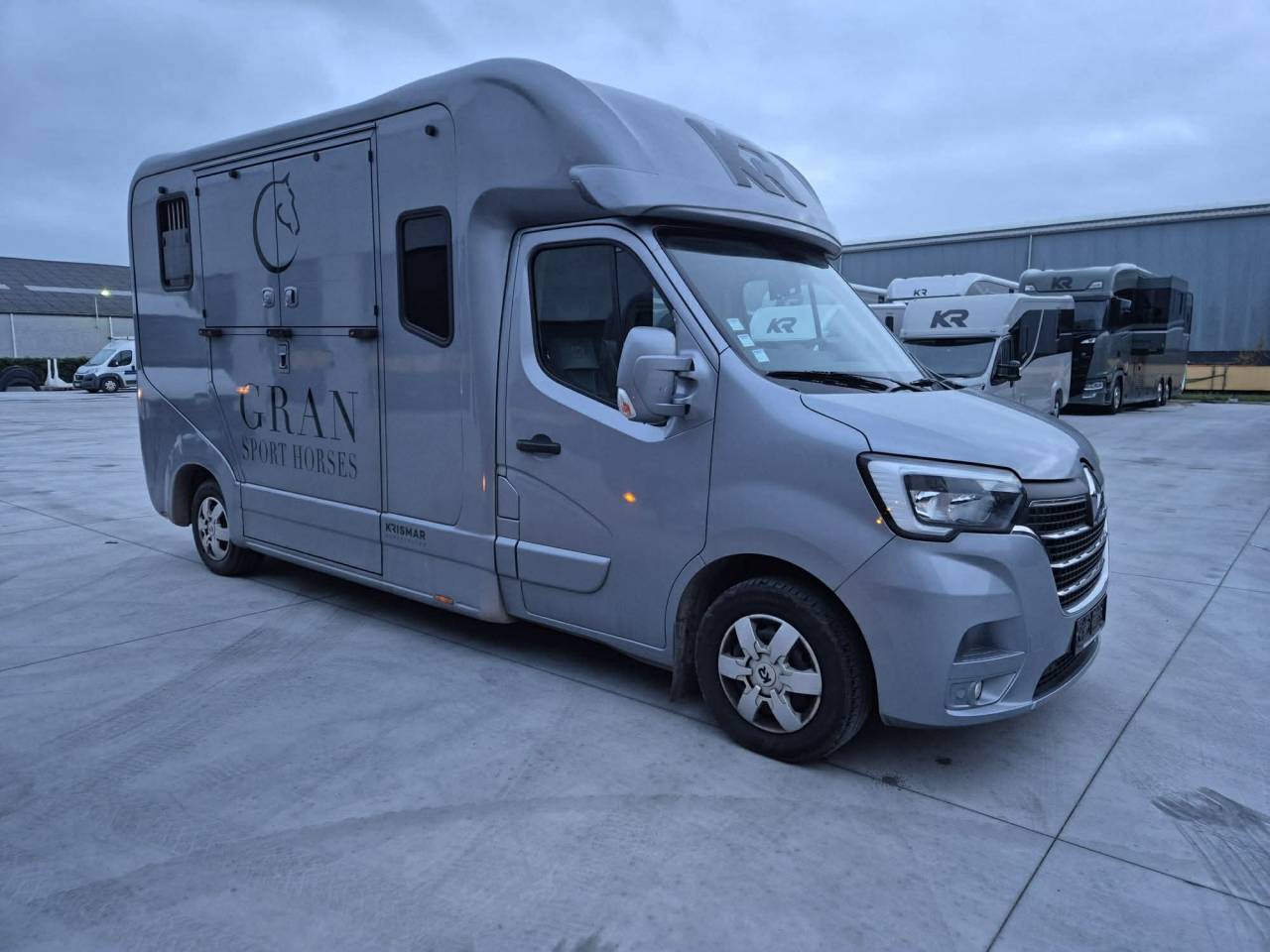 Furgoneta para caballos Krismar  2023 De segunda mano