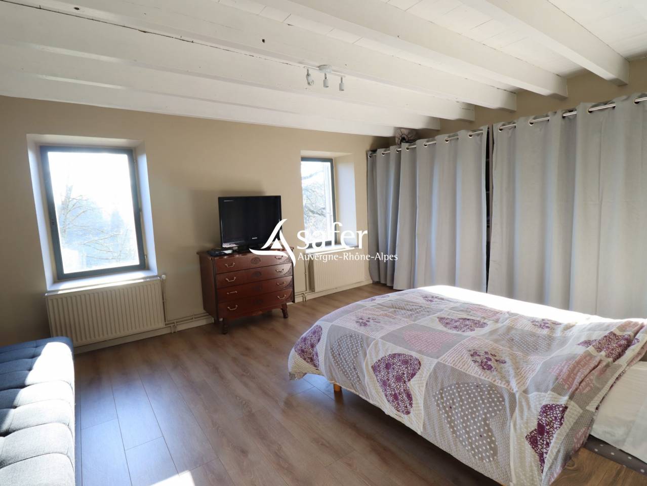 Explotaci&oacute;n porcina En venta Puy-de-D&ocirc;me