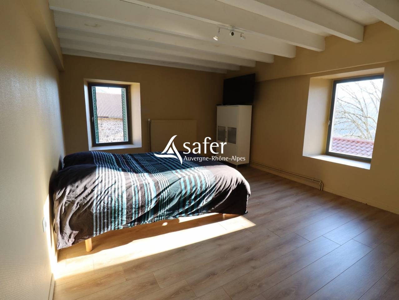 Explotaci&oacute;n porcina En venta Puy-de-D&ocirc;me