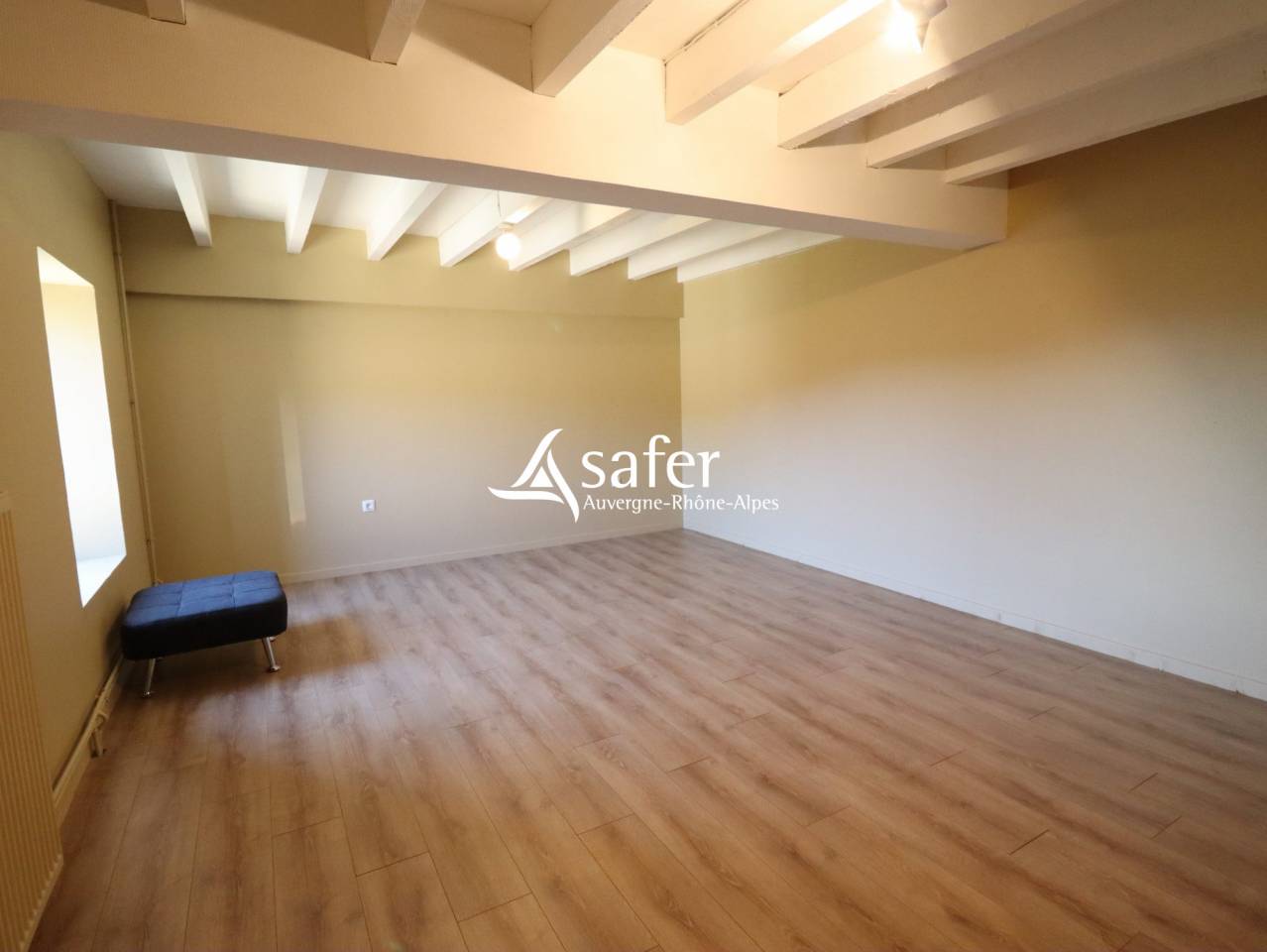 Explotaci&oacute;n porcina En venta Puy-de-D&ocirc;me