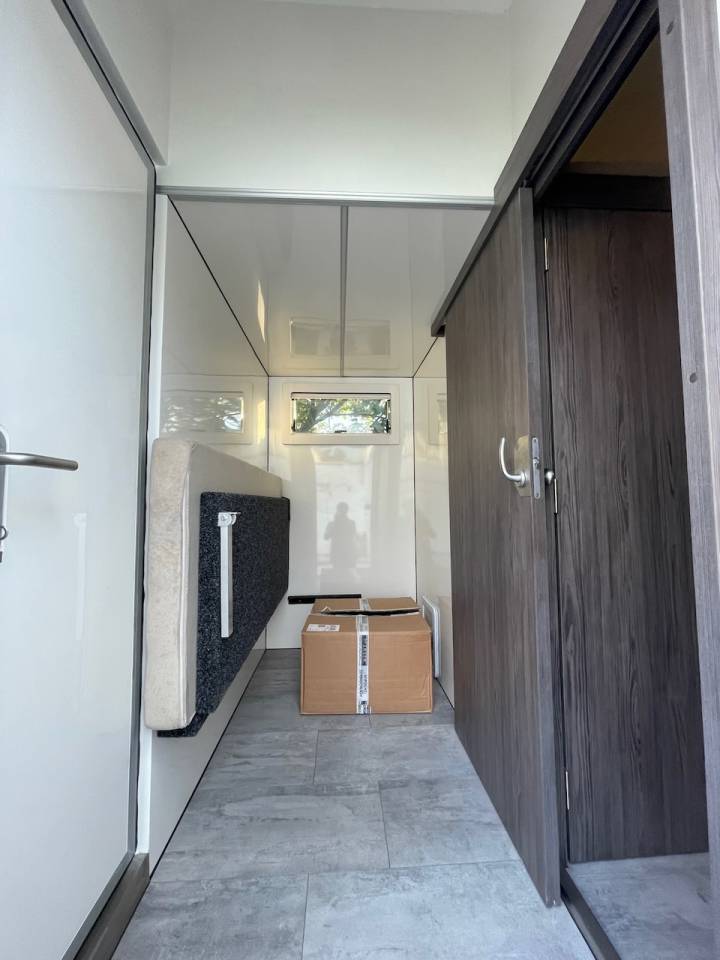 Cami&oacute;n para caballos Scania SCANIA 0 De segunda mano