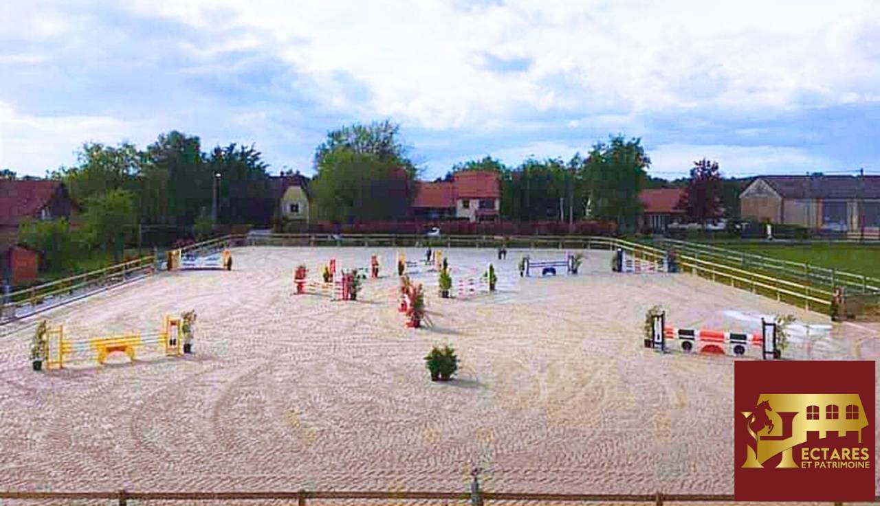 Cuadra de propietarios En venta Saona y Loira