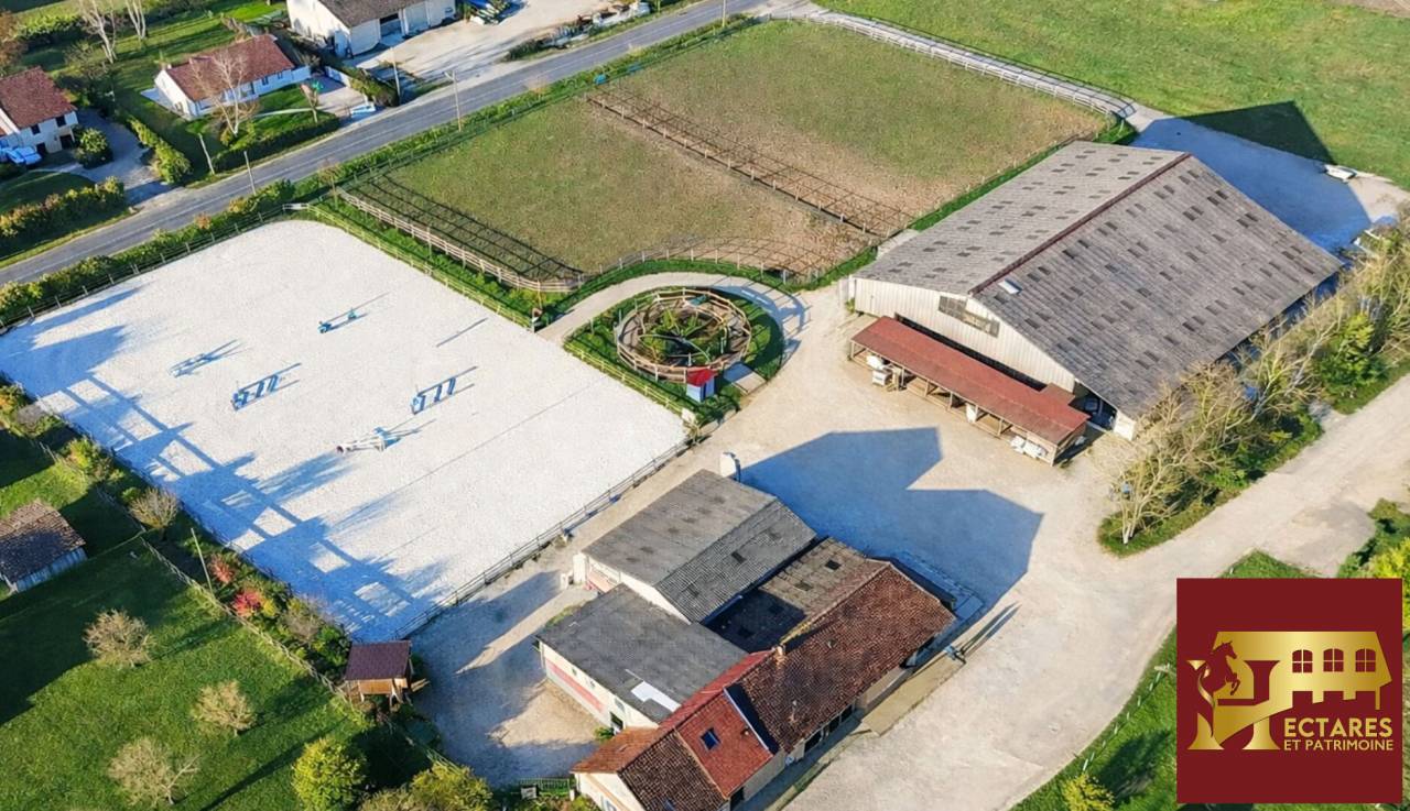 Cuadra de propietarios En venta Saona y Loira