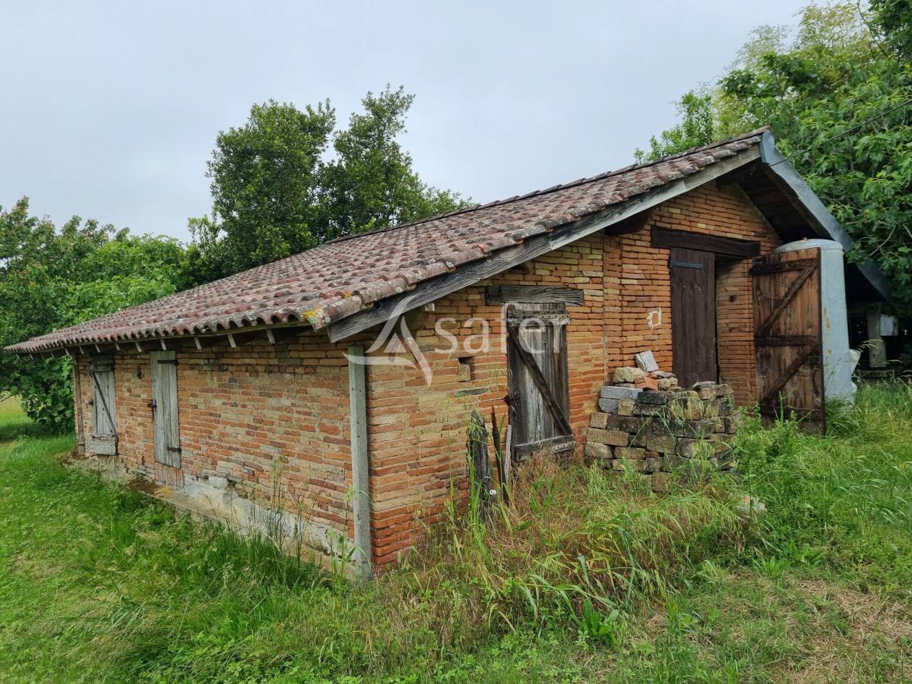 Explotaci&oacute;n agr&iacute;cola En venta Alto Garona