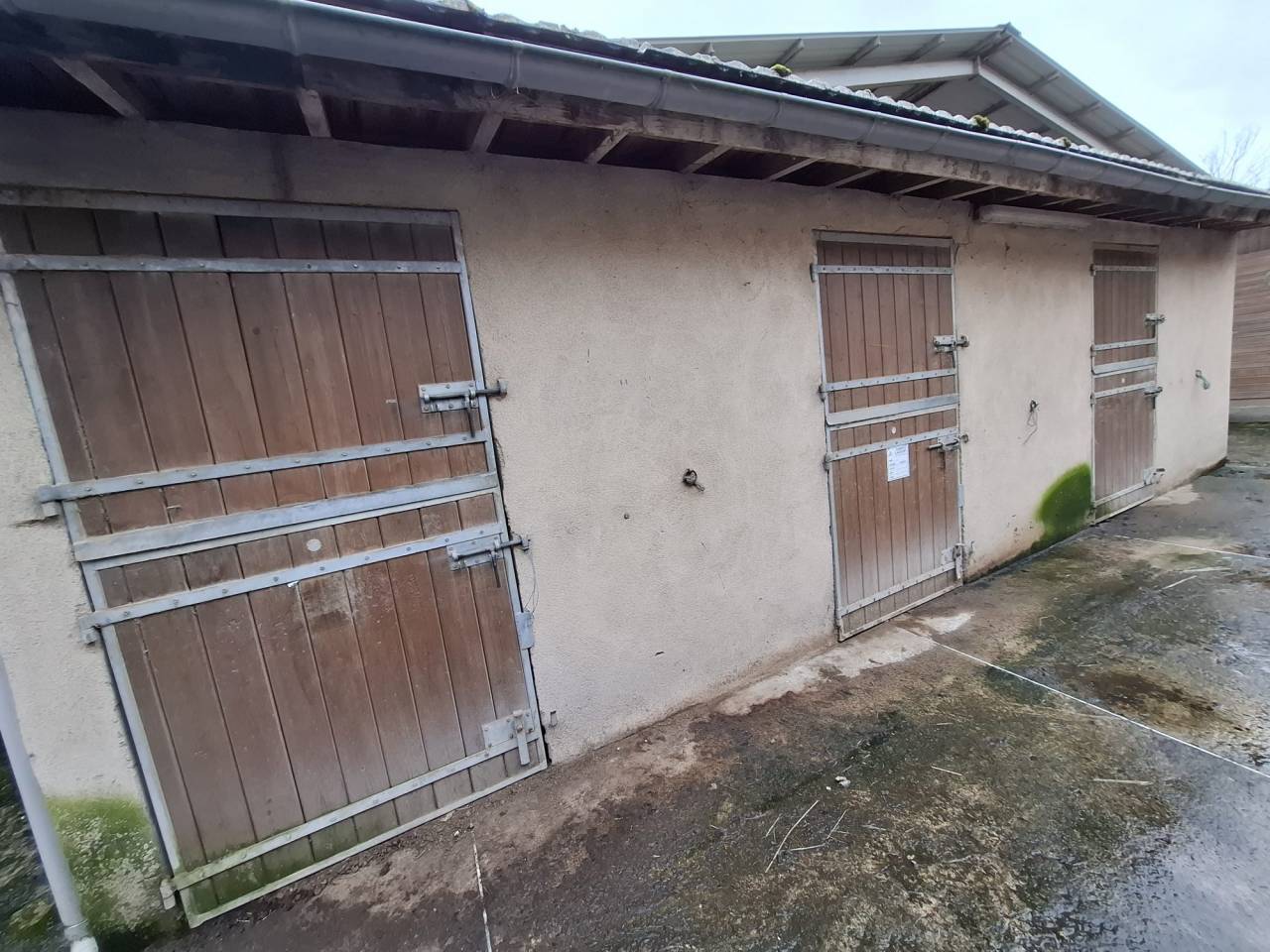 Cuadra de propietarios En venta Allier