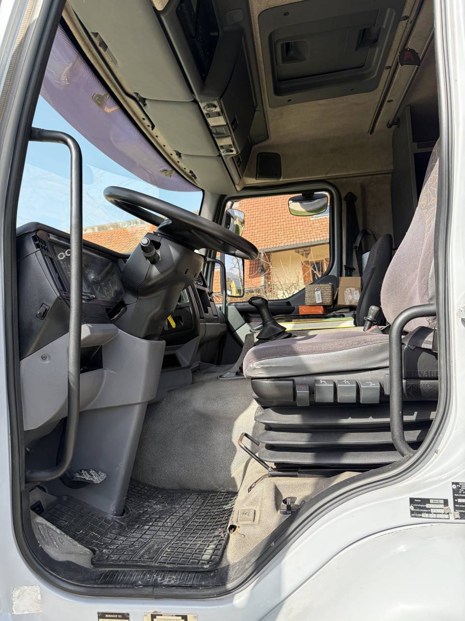 Cami&oacute;n para caballos Renault  2001 De segunda mano