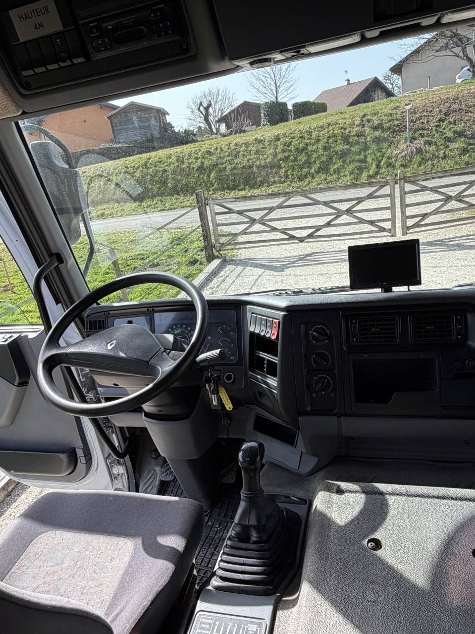 Cami&oacute;n para caballos Renault  2001 De segunda mano