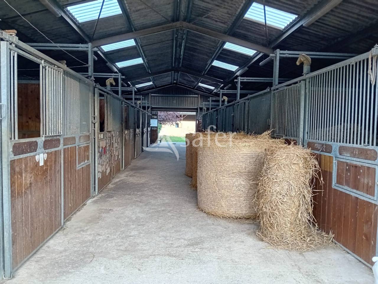 Propiedad ecuestre En venta Charente Mar&iacute;timo