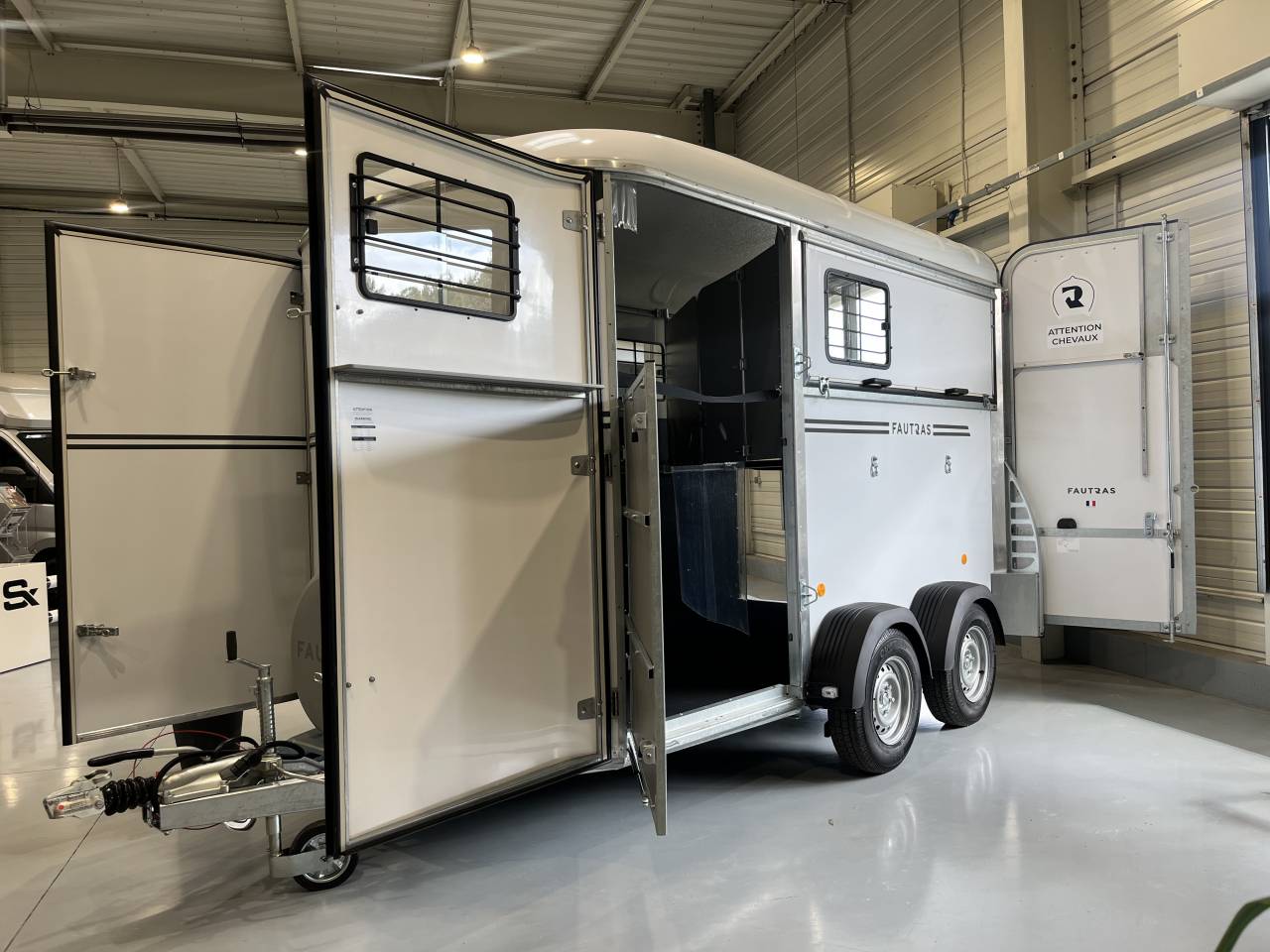 Van caballos Fautras  2 Caballos 2026 Nuevo