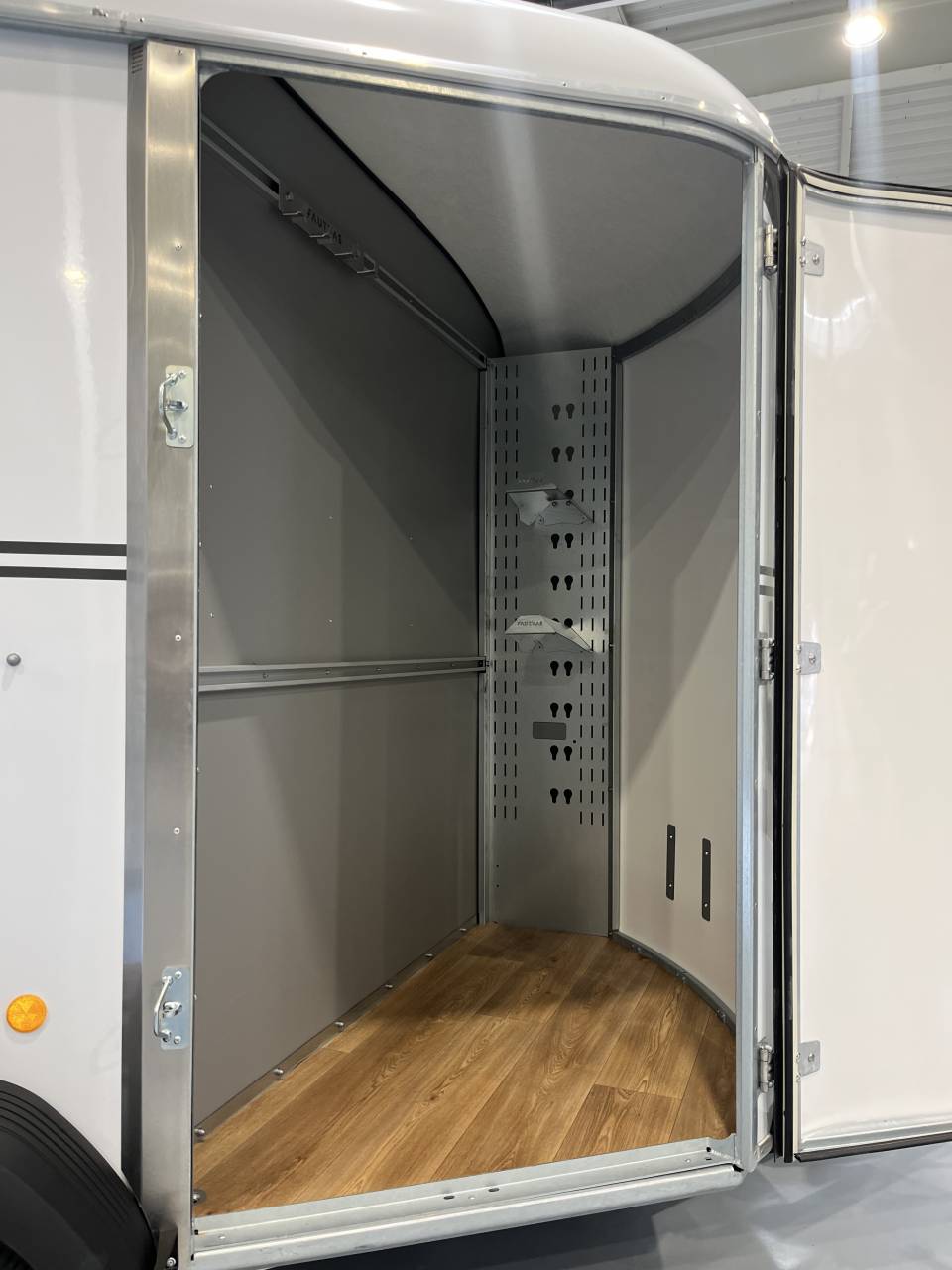 Van caballos Fautras  2 Caballos 2026 Nuevo