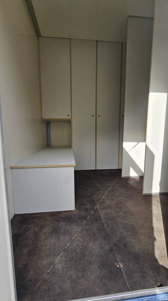 Cami&oacute;n para caballos Mercedes ATEGO 2013 De segunda mano