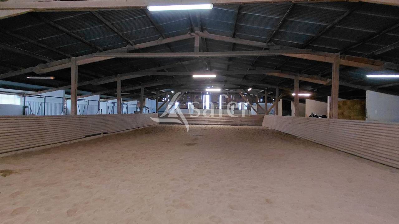 Propiedad ecuestre En venta Deux-S&egrave;vres