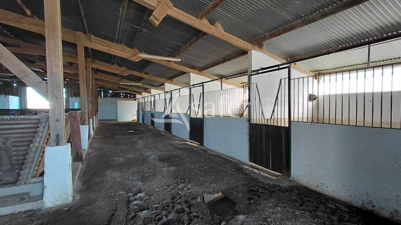 Propiedad ecuestre En venta Deux-S&egrave;vres