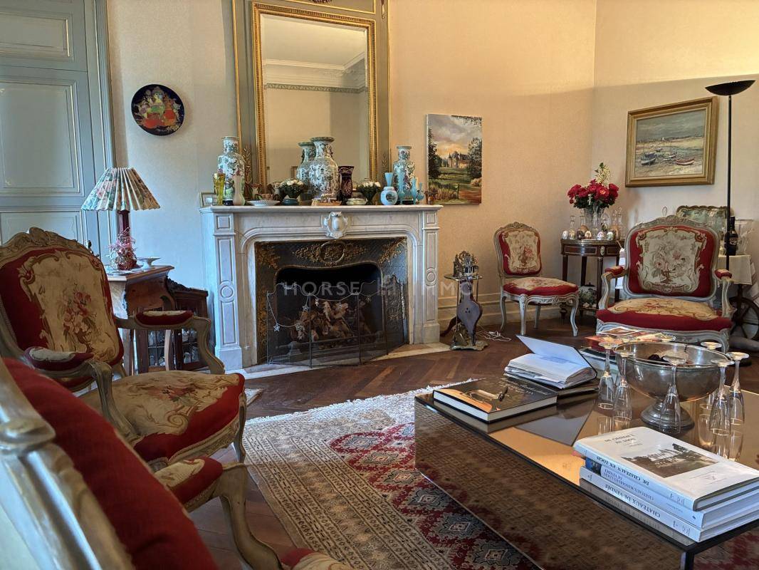 Bonita residencia ecuestre En venta Vend&eacute;e