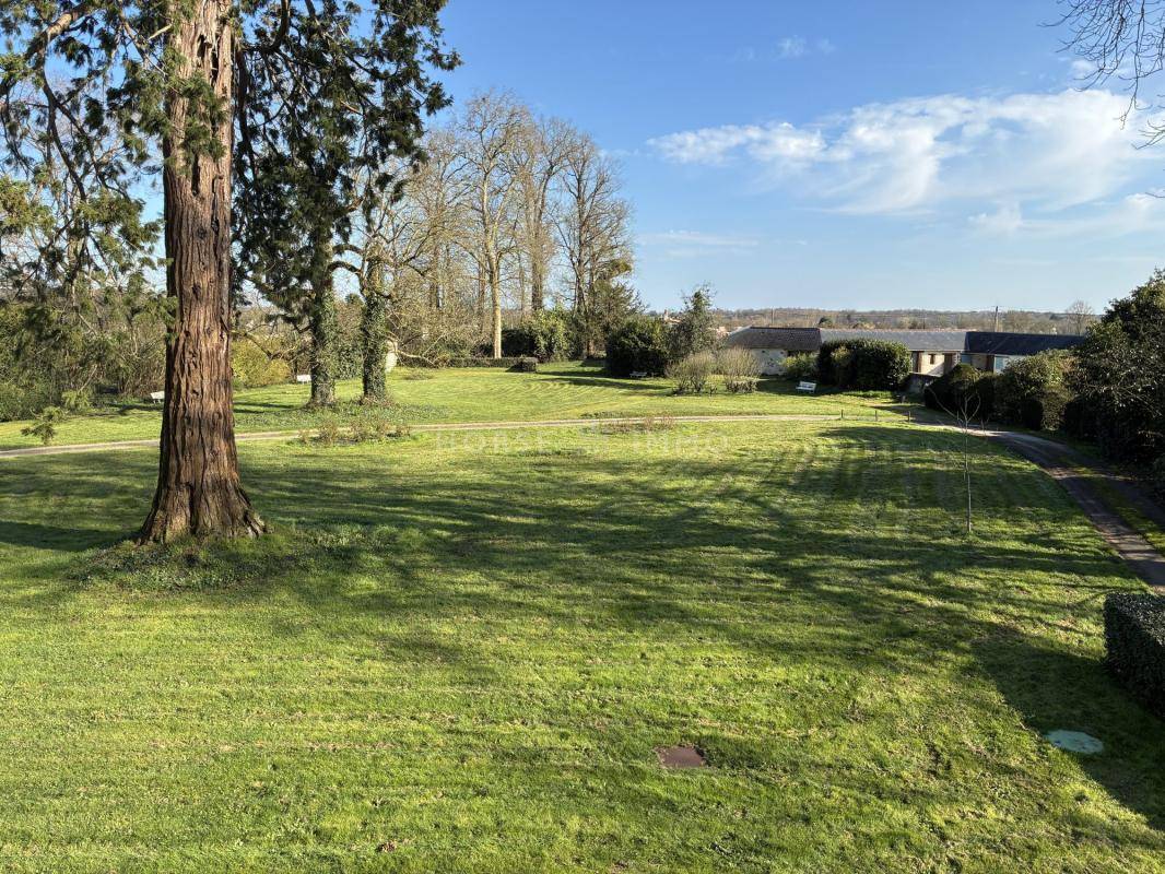 Bonita residencia ecuestre En venta Vend&eacute;e