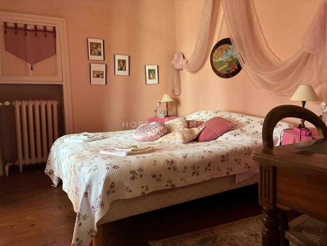 Bonita residencia ecuestre En venta Vend&eacute;e