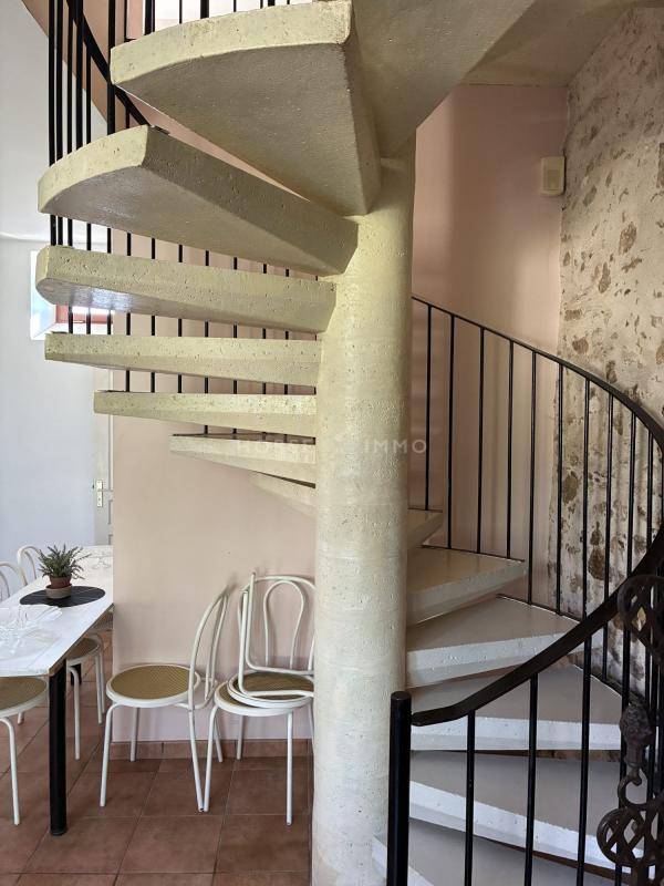 Bonita residencia ecuestre En venta Vend&eacute;e