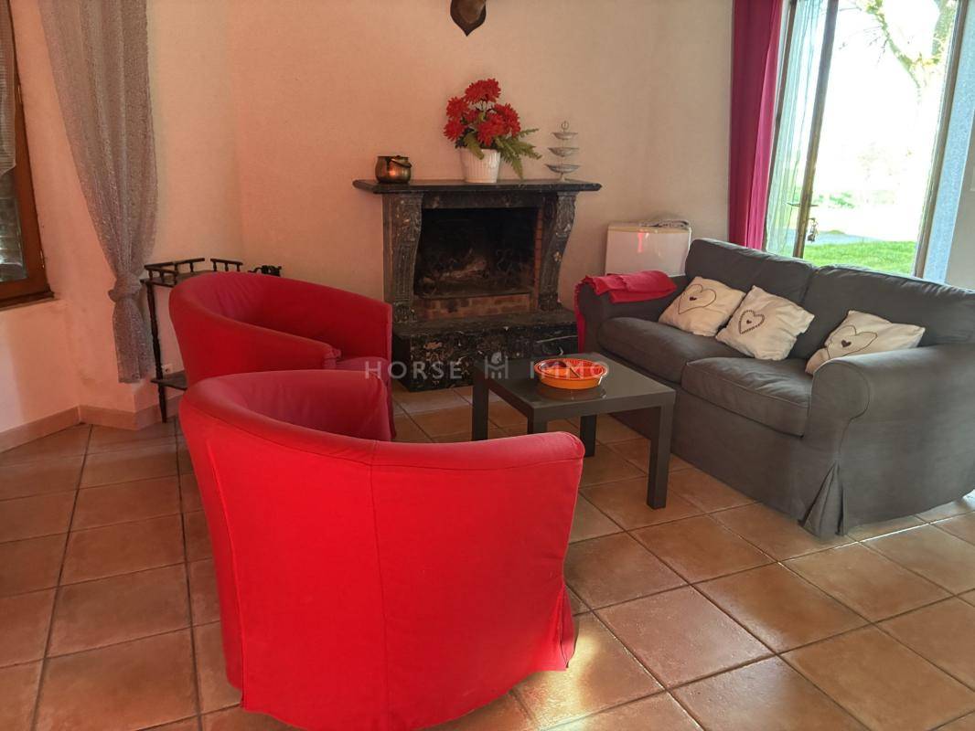 Bonita residencia ecuestre En venta Vend&eacute;e