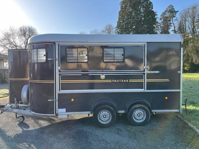 Van caballos Fautras VICTORIUS 3 3 Caballos 2021 De segunda mano