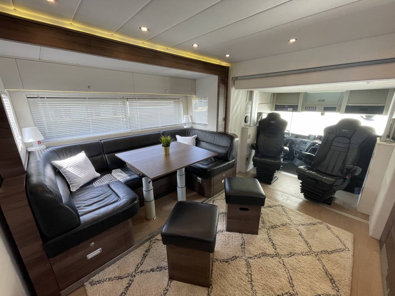 Cami&oacute;n para caballos STX FH540 2017 De segunda mano