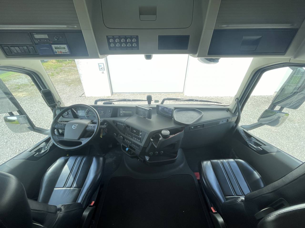 Cami&oacute;n para caballos STX FH540 2017 De segunda mano