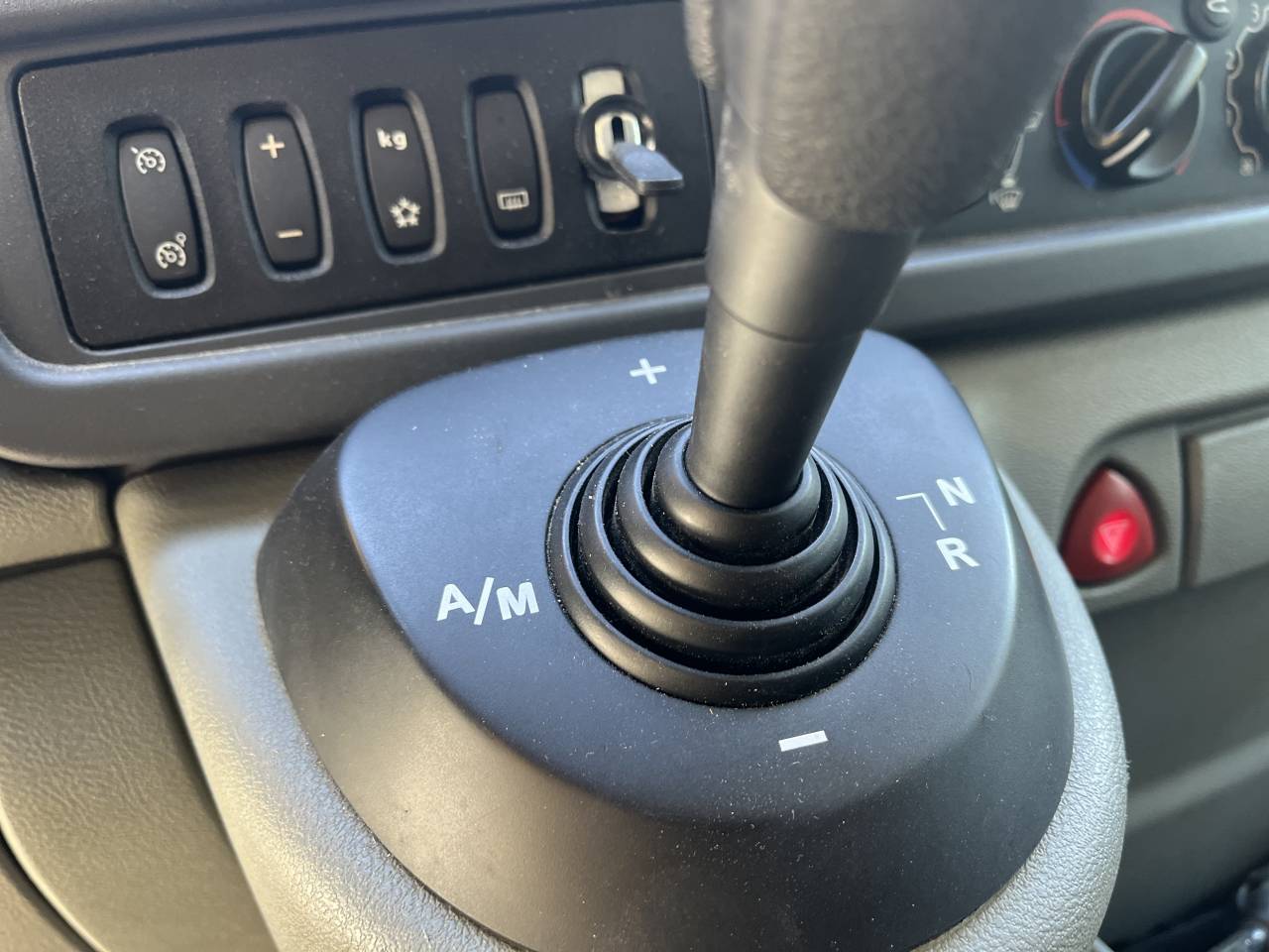 Theault Horseboxes 5 Original Deluxe