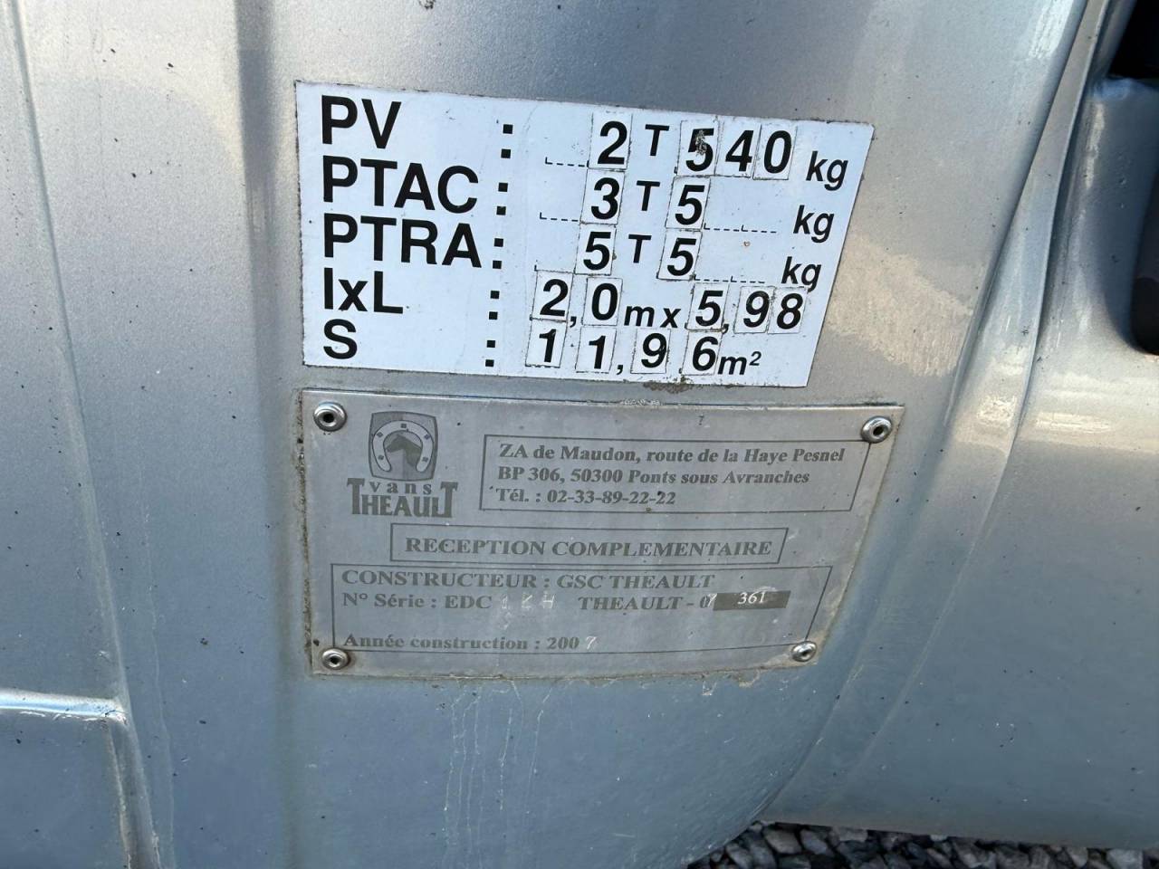 Theault Horseboxes 5 Original Deluxe