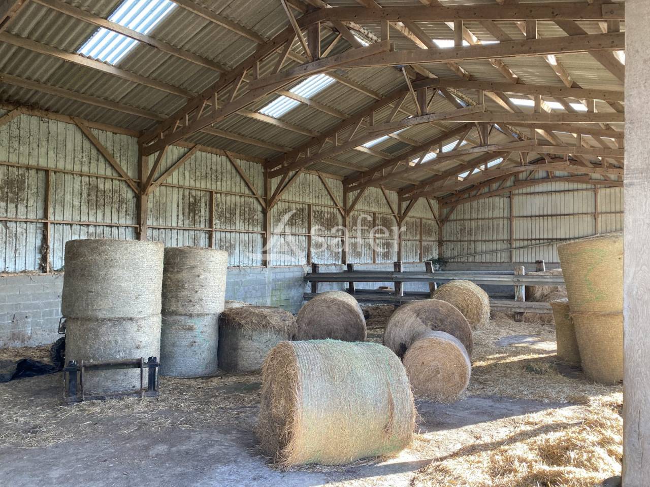 Explotaci&oacute;n agr&iacute;cola En venta Calvados