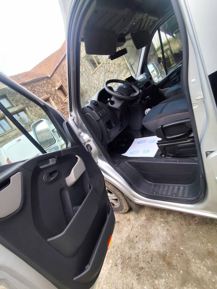 Furgoneta para caballos MTM  2012 De segunda mano