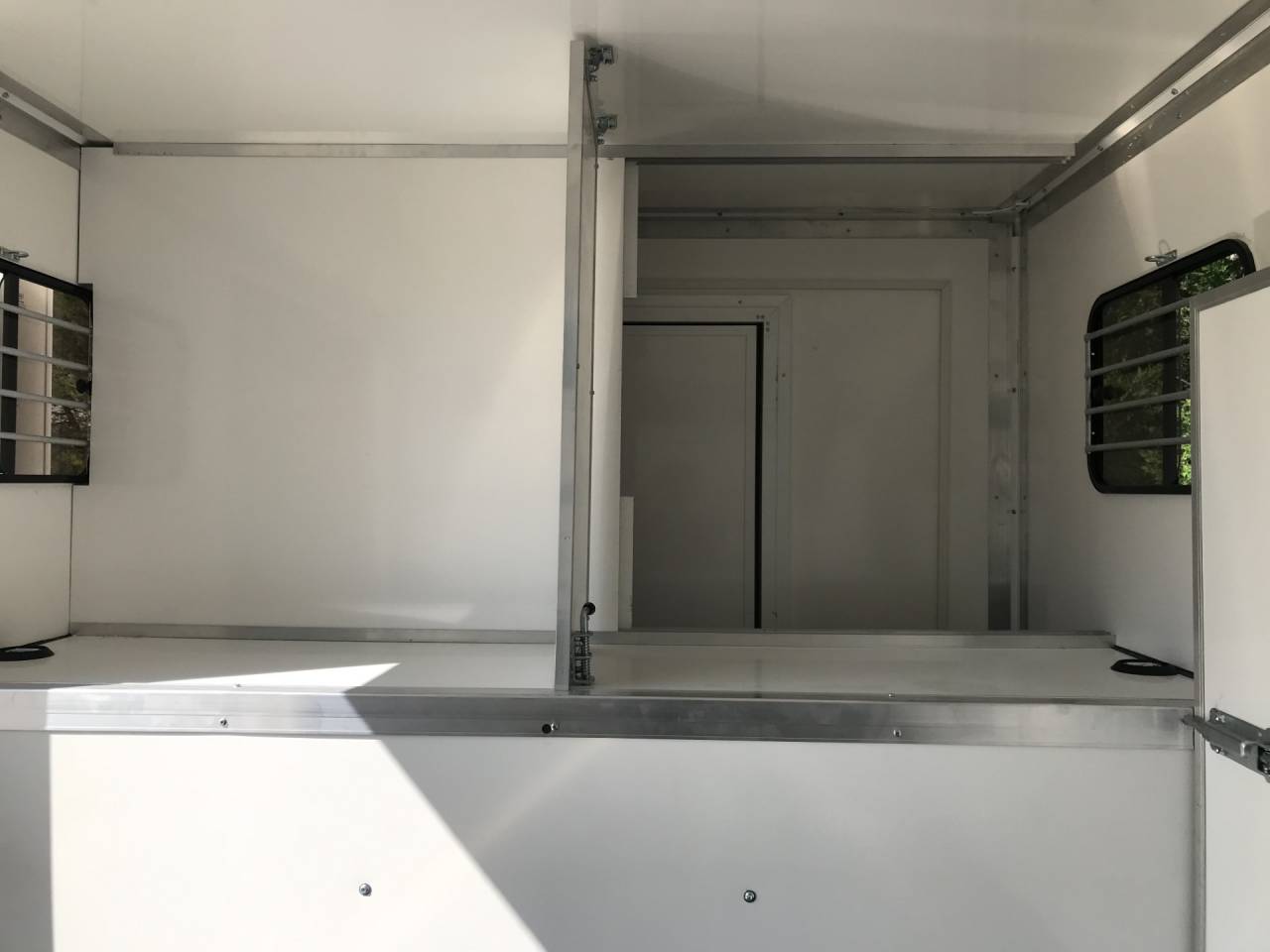 Furgoneta para caballos Renault  2015 De segunda mano